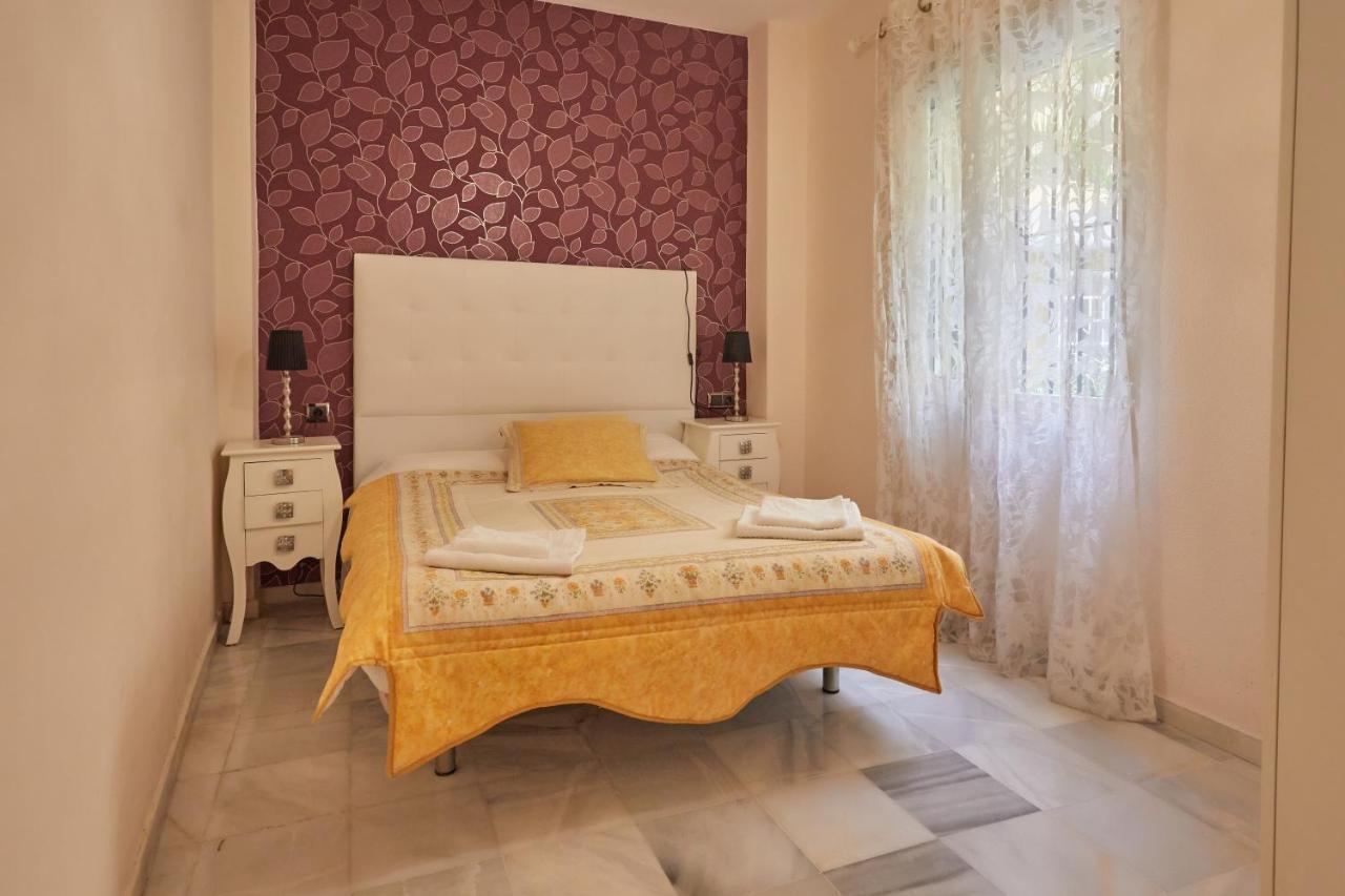 TWO BEDROOMS Leonor Dávalos Siviglia Esterno foto